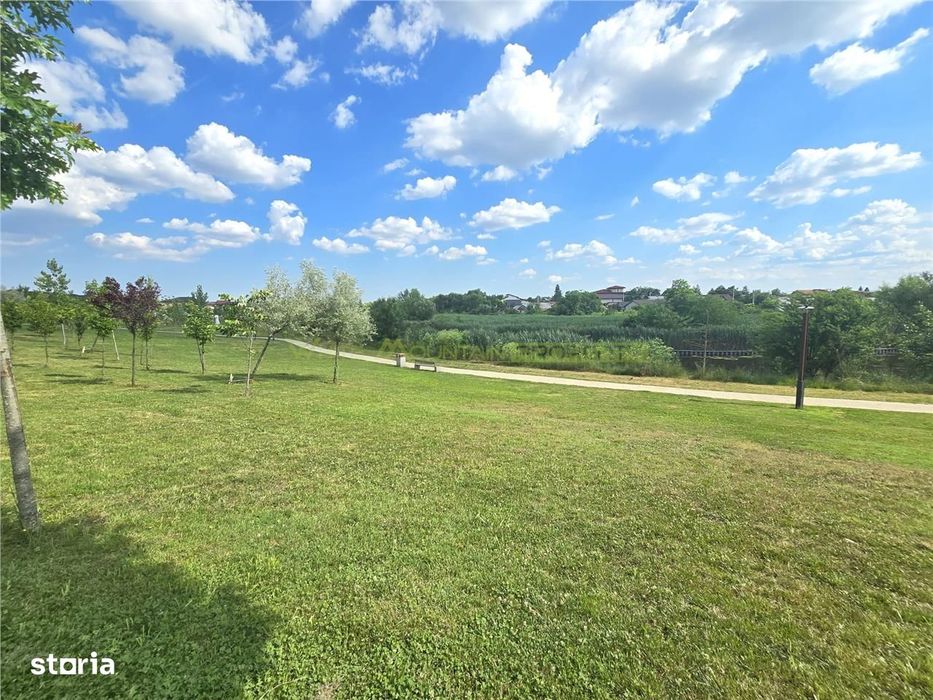 Casă de familie lângă parc și lac | 4 dormitoare |