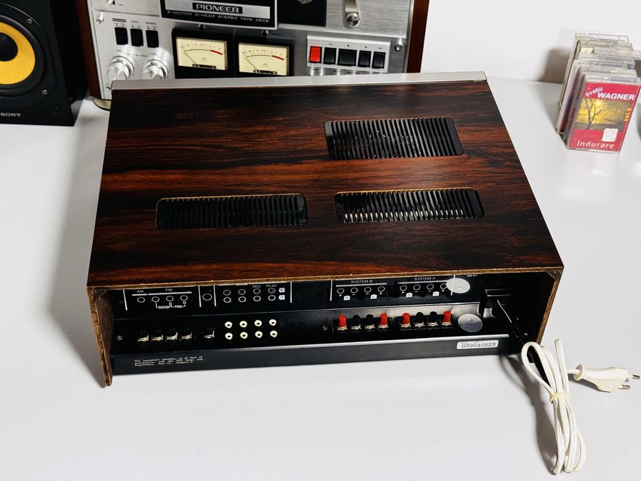 Amplificator/amplituner de colecție SANSUI G-4700,sunet deosebit-lemn