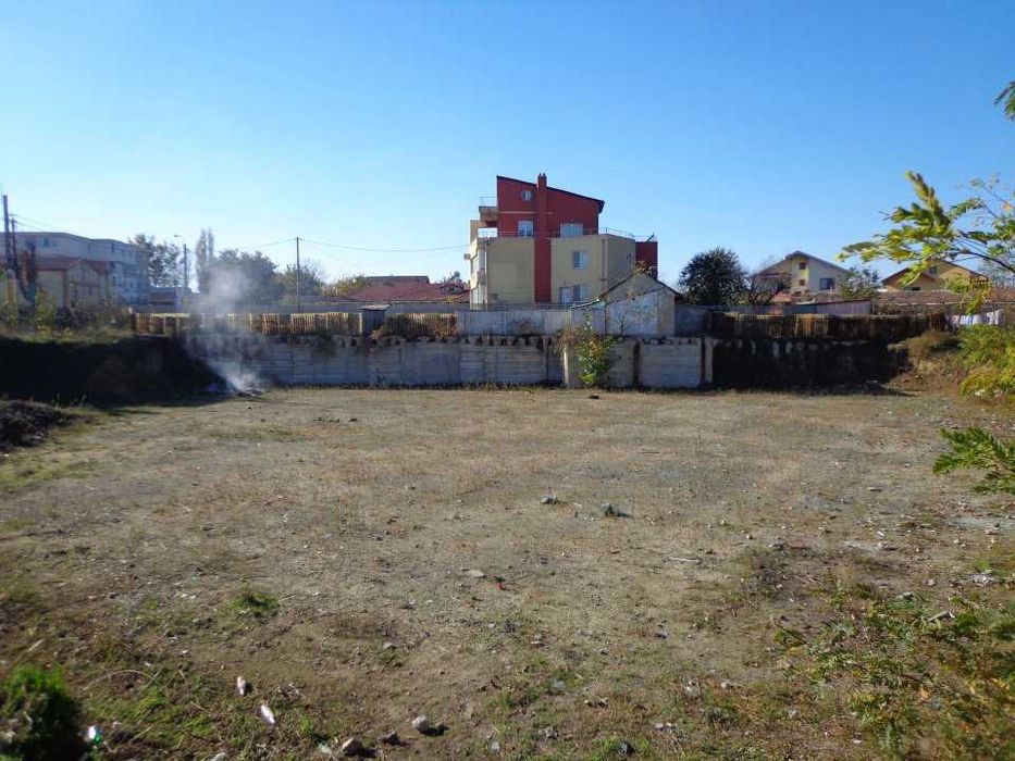 Vand teren in suprafata de 2501 mp, in Constanta str. I.C. Bratianu