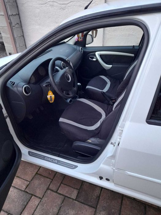 Logan 1.5 diesel 2011 CLIMA , model Laureate, accept schimburi cu Bmw