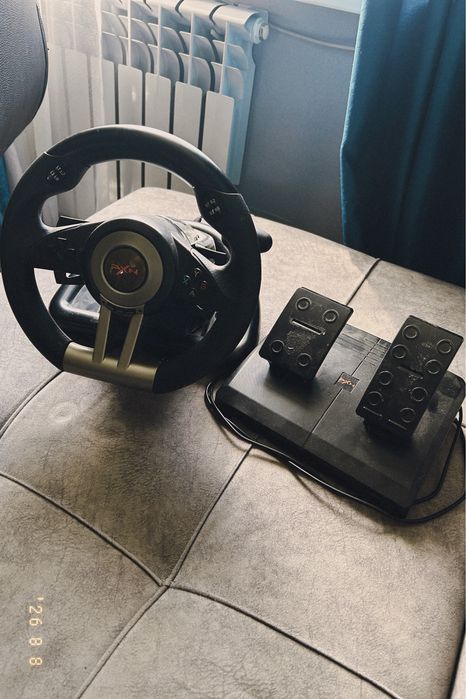 Игровой руль продам