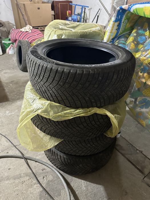 Продам шины 245/55/r19 continental