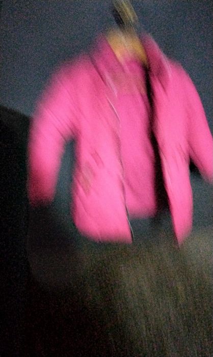 новая теплая зимняя куртка   с капюшоном для девочки