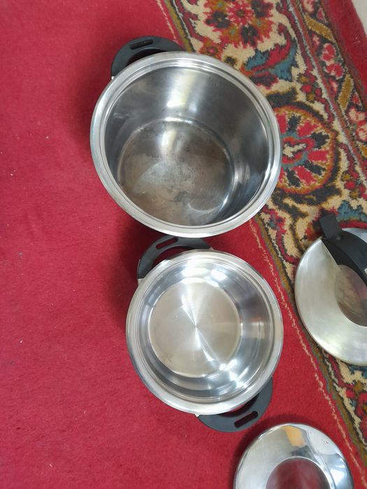 Кастрюли и Сковородка Привозные.