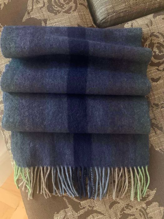 Шал от агнешка вълна