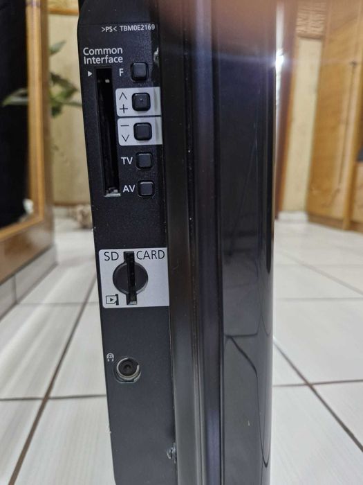 vand televizor Panasonic in stare foarte buna de functionare