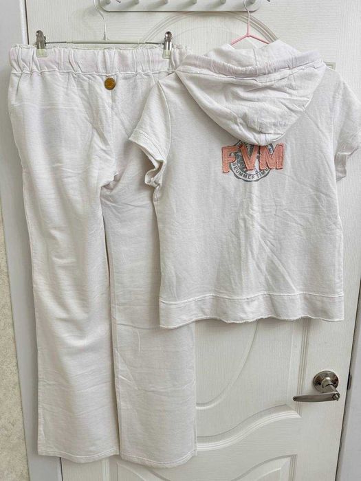 Новый спортивный костюм Италия, размер S/M (42/46)