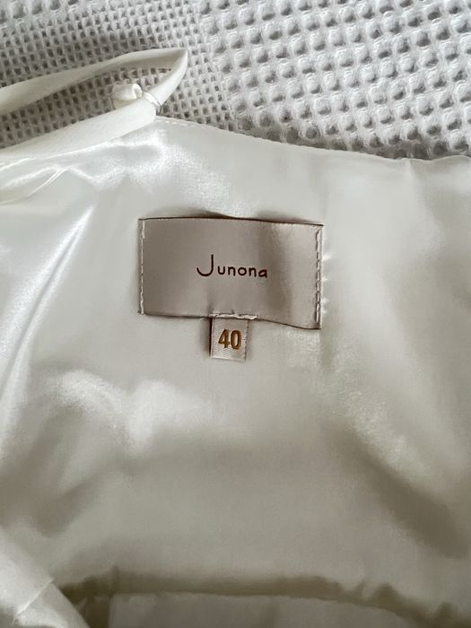 Бяла рокля на JUNONA