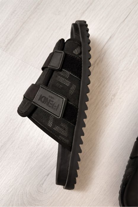 Мъжки чехли FENDI