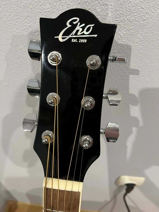 Акустична китара EKO Ranger 6 – Red Sunburst