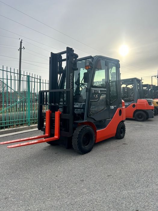 Вилочные погрузчик Автокара