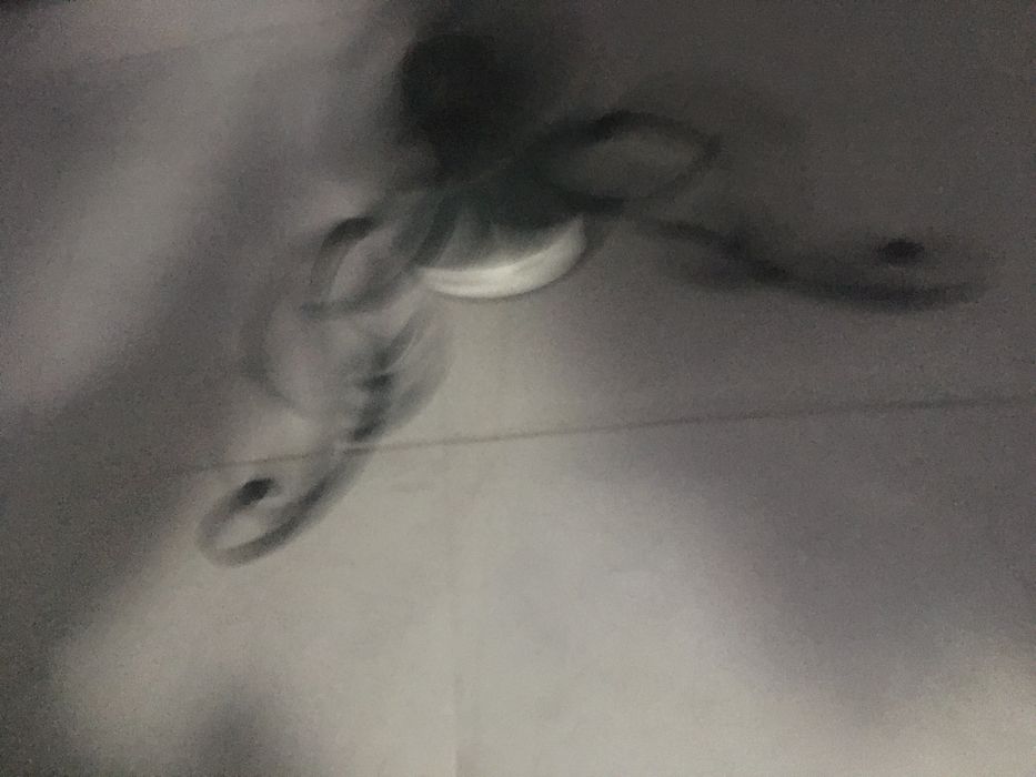 Stativ pentru brad si diverse carti