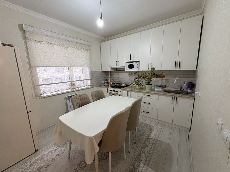 Продается 2 комн квартира