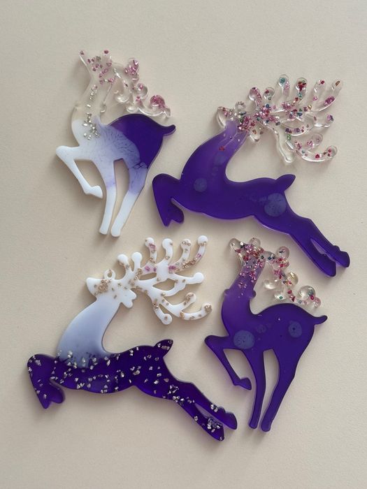 Коледни еленчета от епоксидна смола