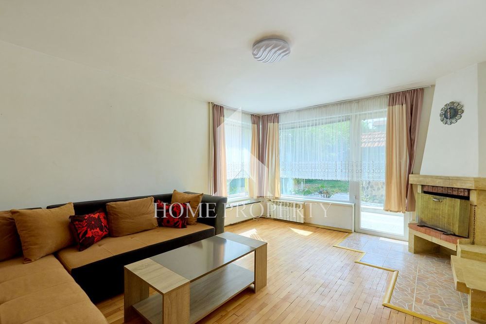 Дава се под наем Къща в Банкя - 150 кв.м за 1100 € - Снимка #1