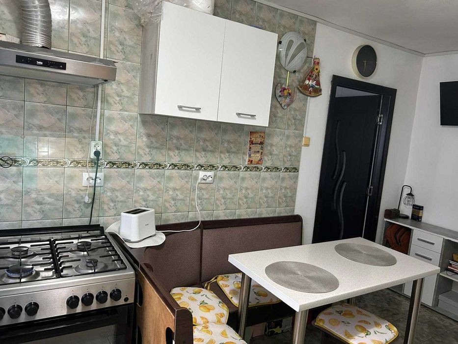 Apartament 3 camere semidecomandat, micro 3
