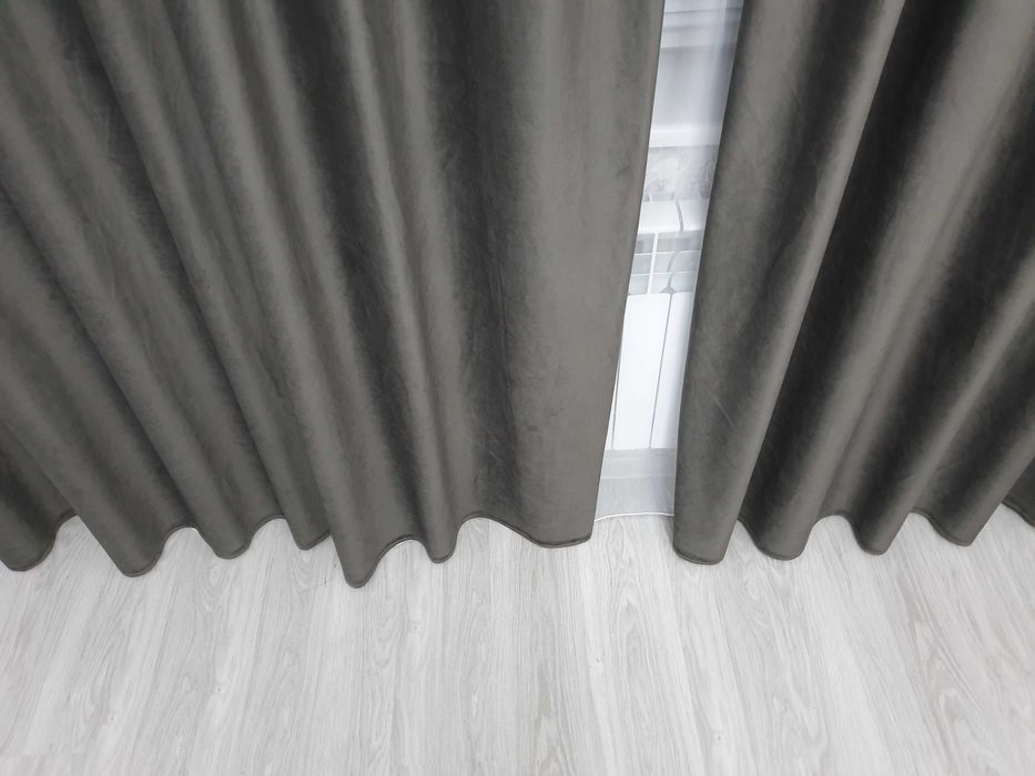 2 полотна штор по 2,5 м