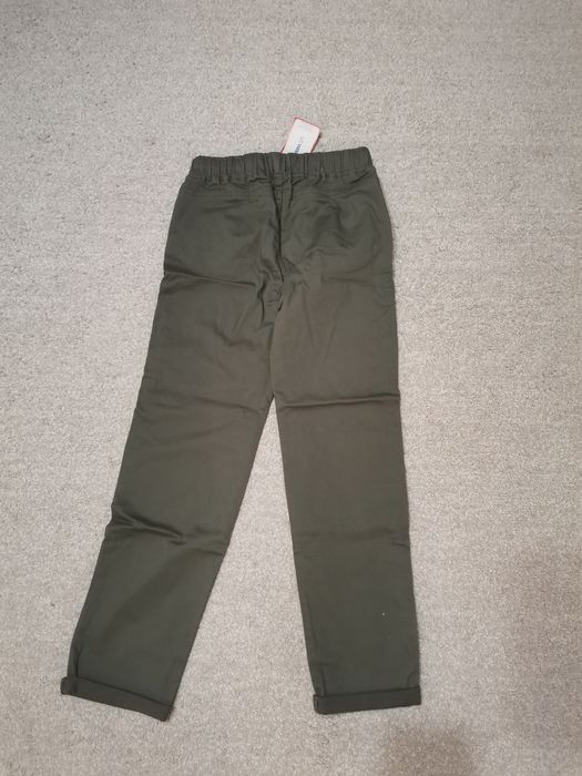 Нов панталон за момче на lc waikiki  13 - 14 ход 152 - 158см