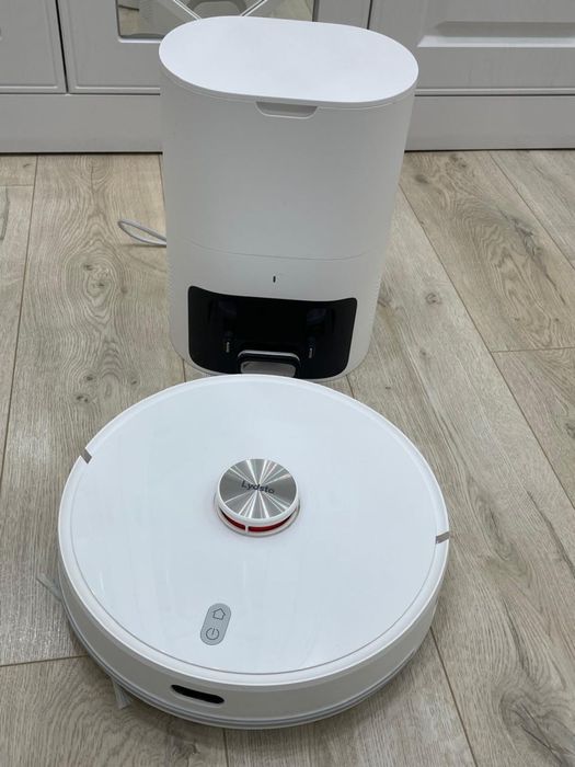 Продаю робот пылесос