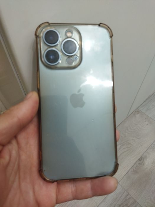 Продам айфон 13 про