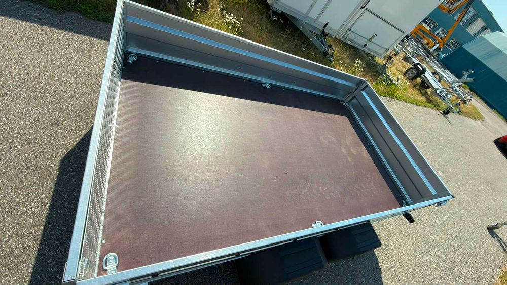 Remorca 750 kg Repo QRDS 2615 PRO, Dimensiuni 2600X1500