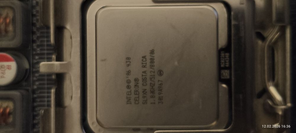 Intel celeron 430 s.775 ,adata  DDR 2 2x1GB