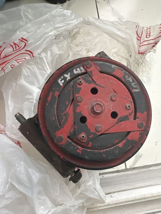 Продаю компрессор кондиционера Calsonic Kansei