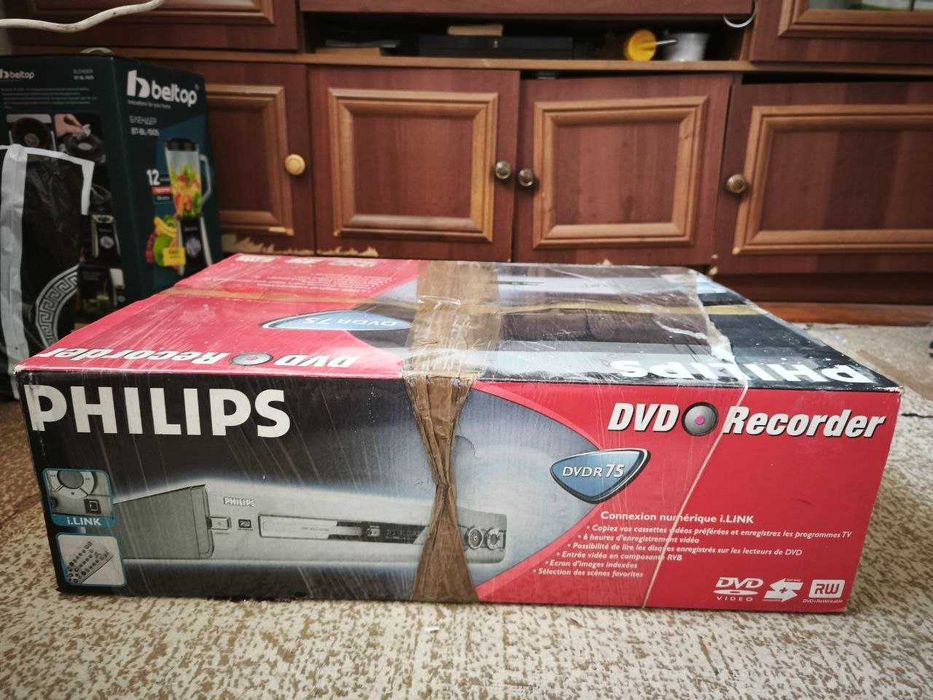 Philips DVDR75 DVD Recorder. Сделано в Венгрии.