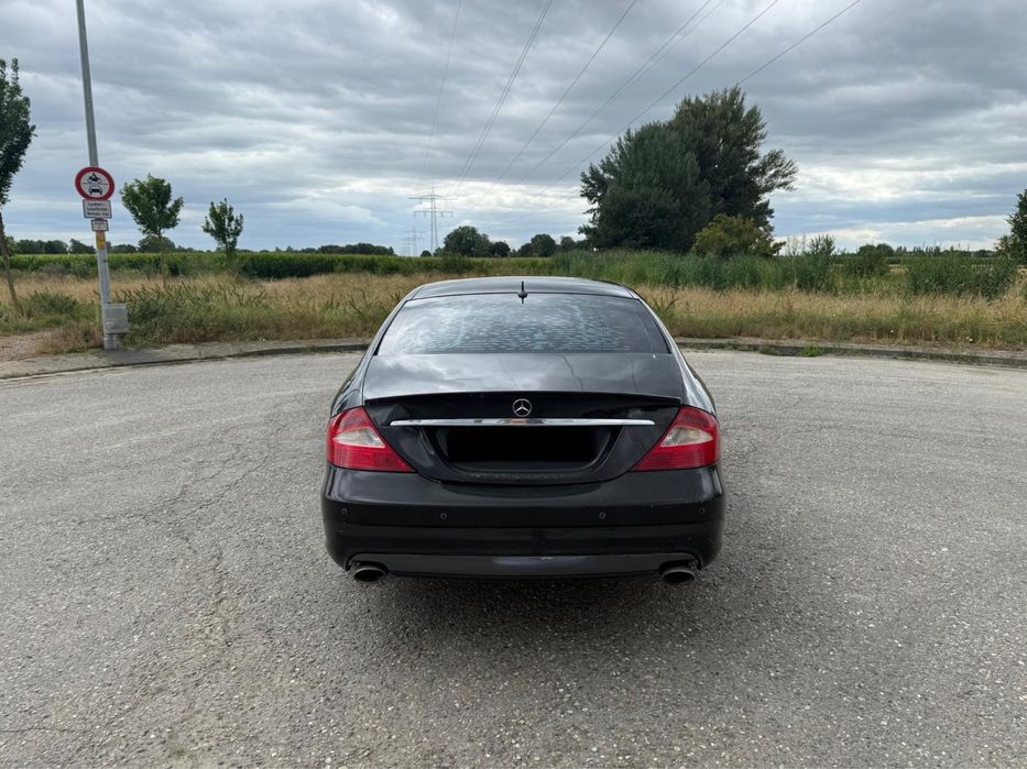 На части!!! Mercedes CLS320 cdi ляв волан!