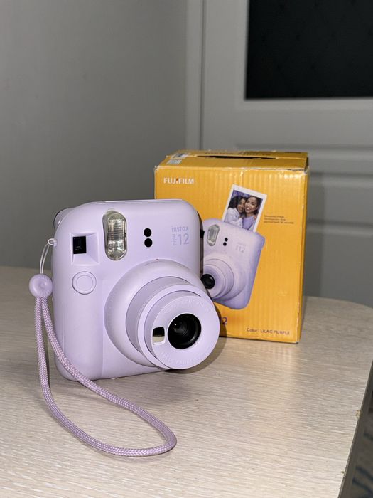 Instax Mini 12 өте жақсы күйде