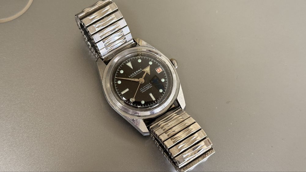 Diver lucerna mecanic 23 rubine