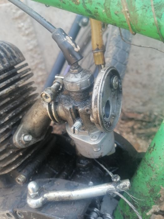 Dau la scinb pe un cross 49cc