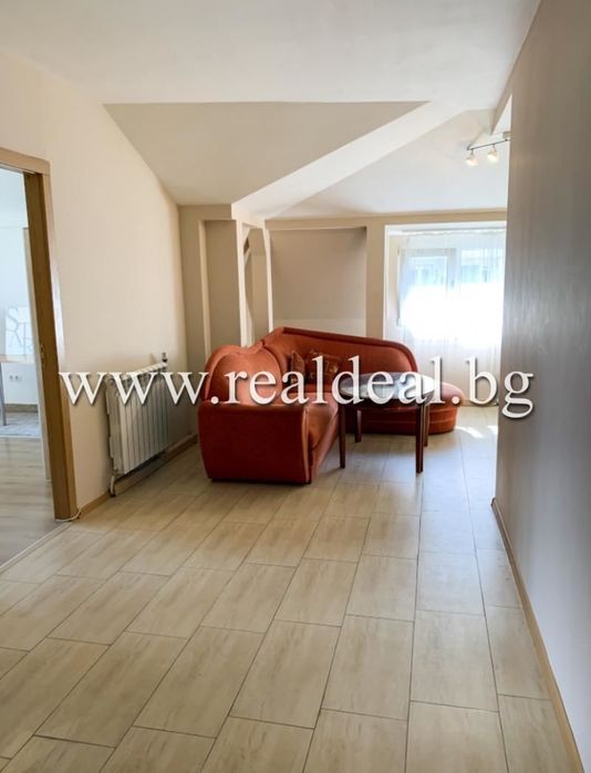 Дава се под наем Тристаен апартамент в София, Обеля 1 - 120 кв.м за 348.84 € - Снимка #1