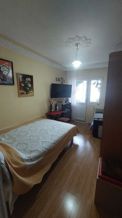 Apartament decomandat cu 4 camere Dacia, Iași - Persoană fizică