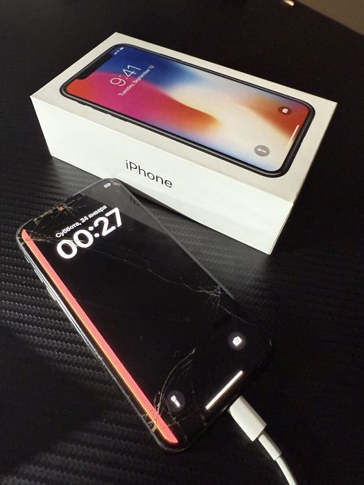 Продам битый 10 айфон (рабочий)