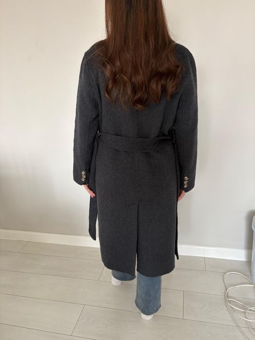 Продам новое пальто