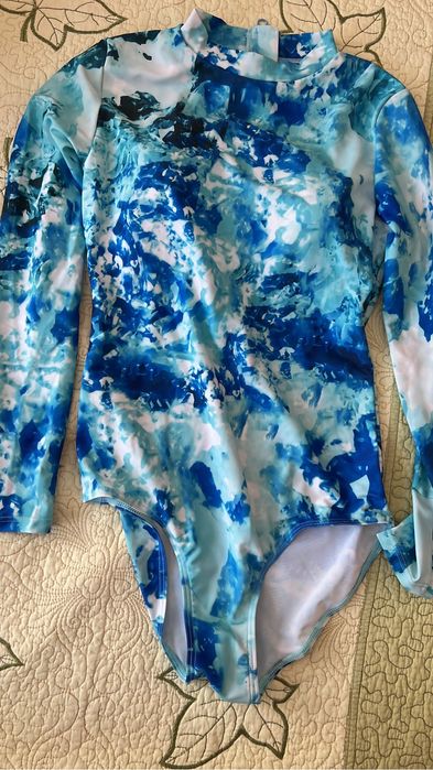 Закрытый купальник