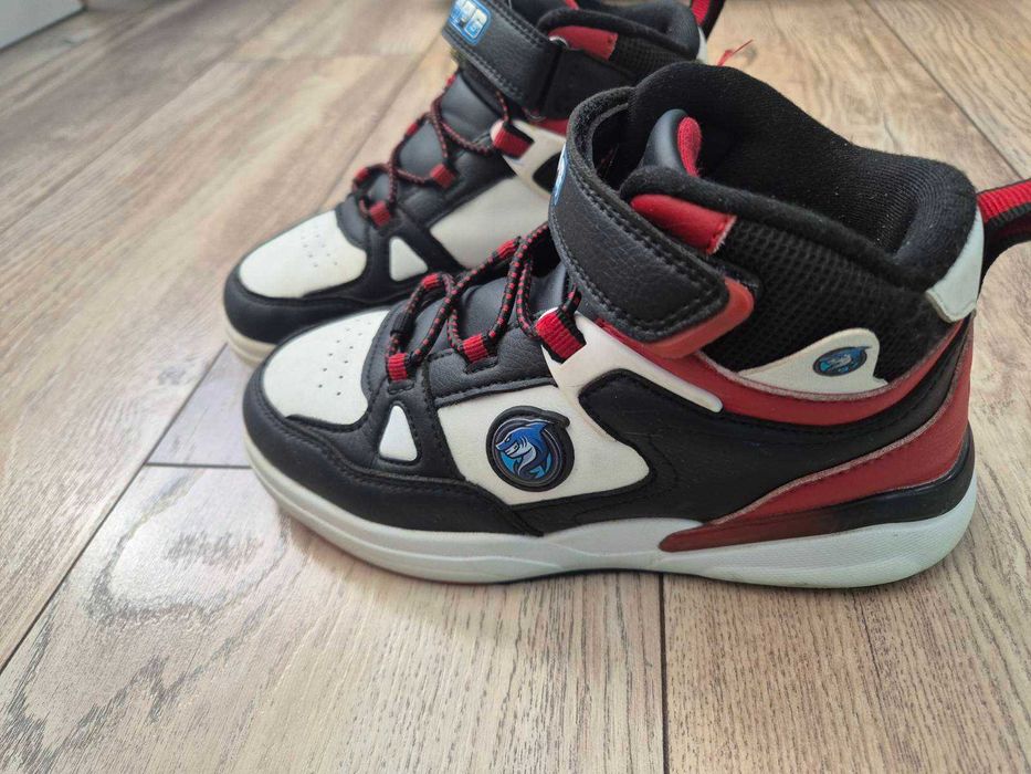 Детски кецове APG