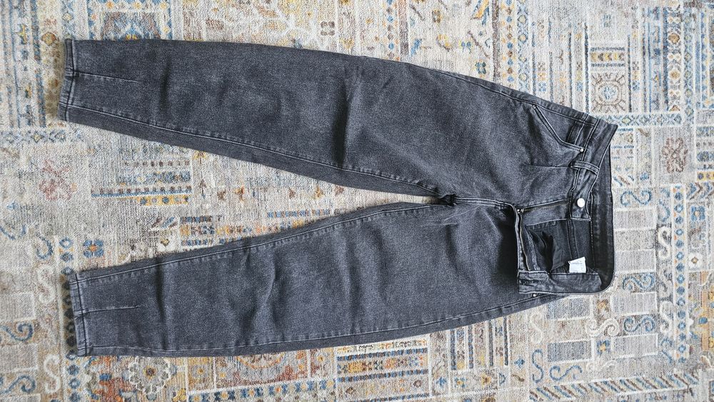 Продам джинсы женские
