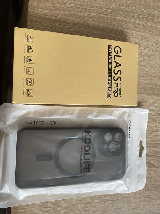 Кейс и протектори за Iphone 12 pro