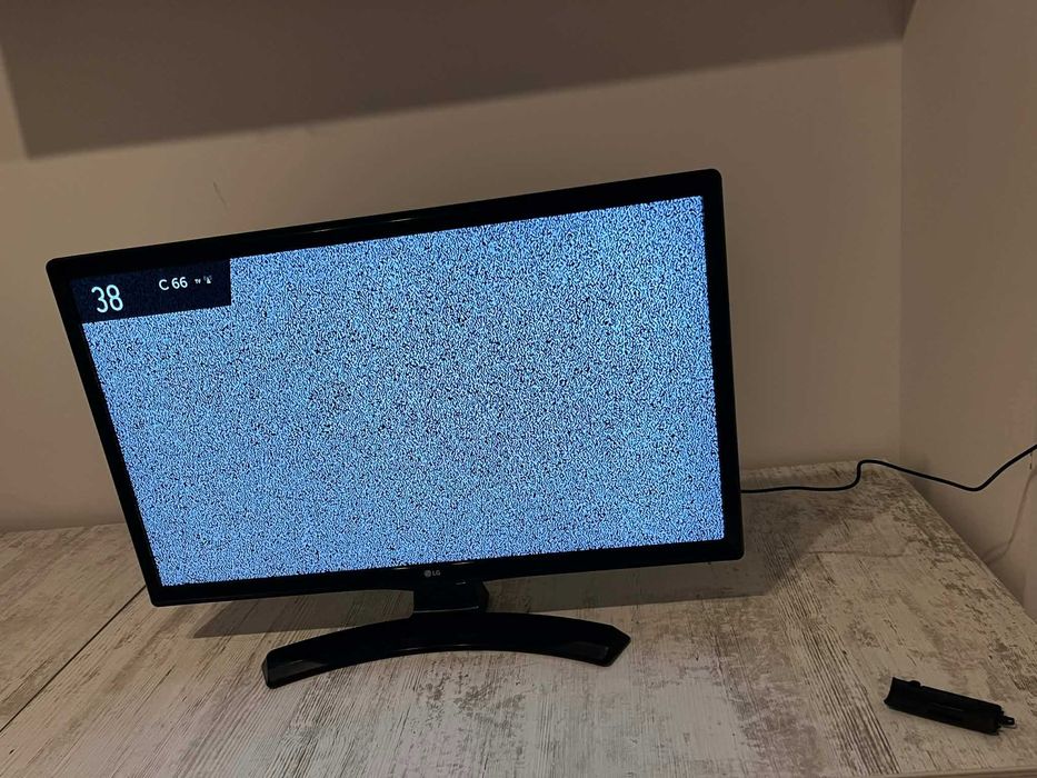 Телевизор/Монитор LG, 24 инча