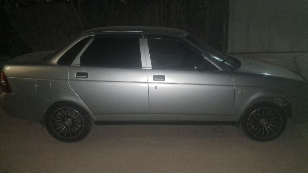 Лада Прийора матор 1,8