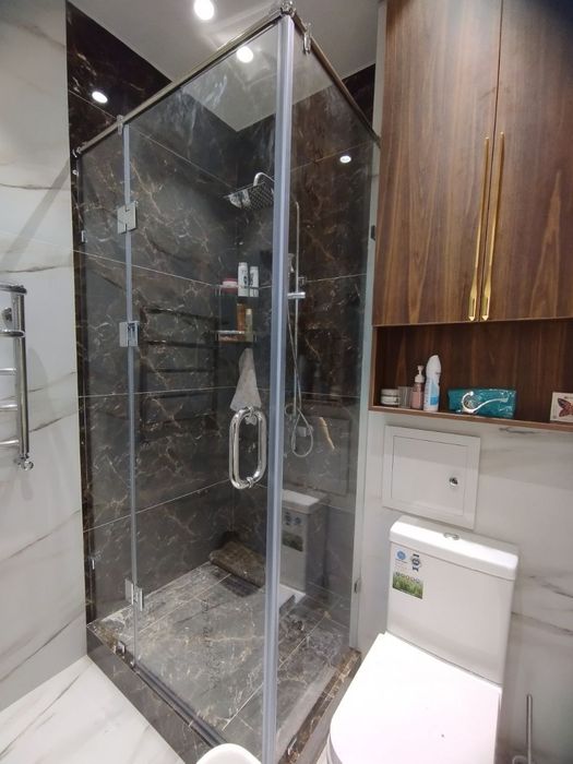 Душевые перегородки.  ДУШЕВЫЕ КАБИНЫ. Dushevie peregorodki i kabini