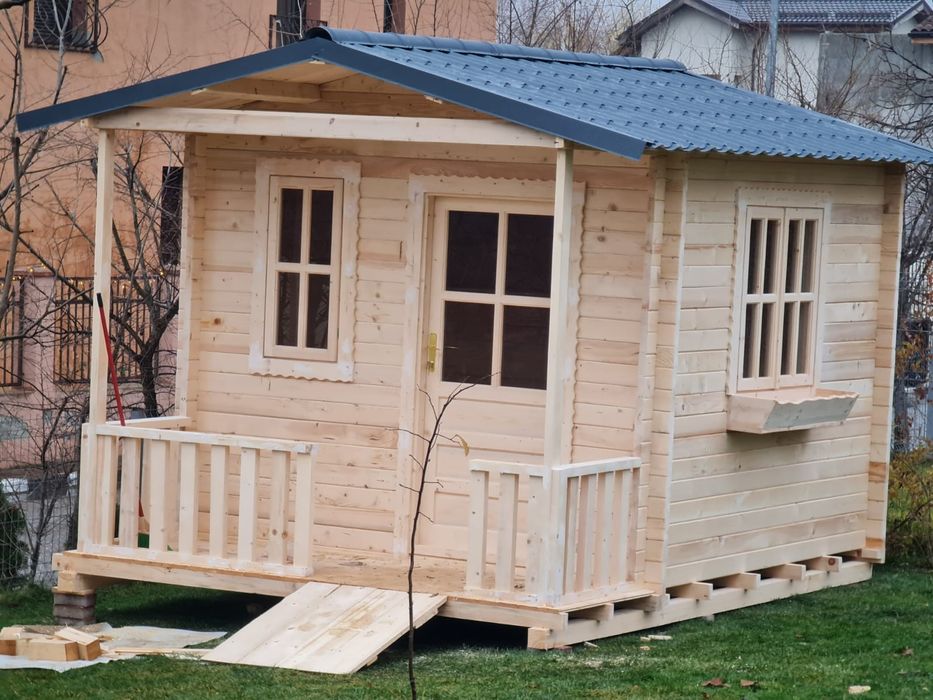 vând căsuțe de gradina de locuit