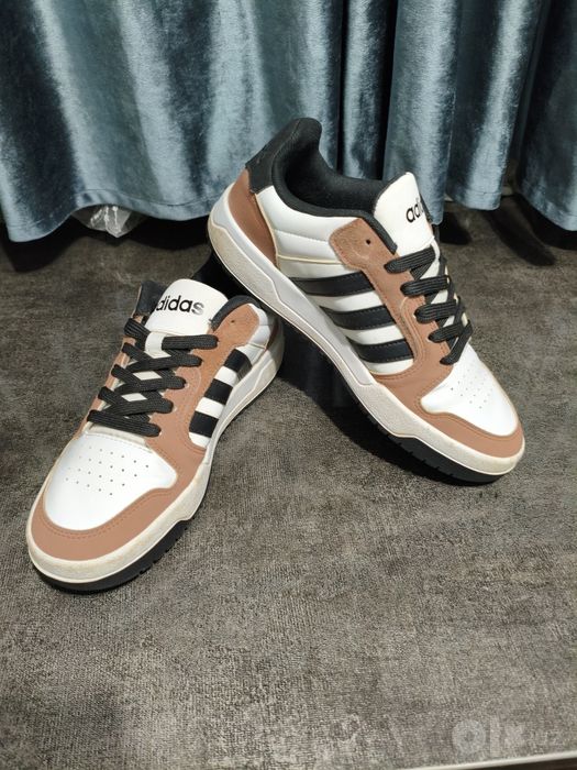 Оригинальные кроссовки Adidas Entrape
