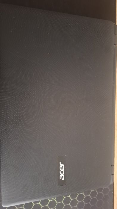 Acer noutbook sotiladi, 1.5mln