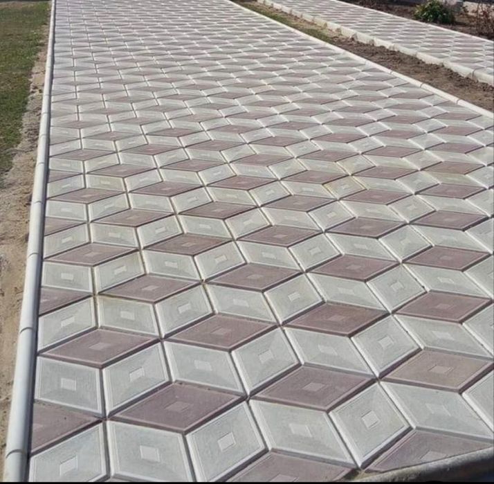 Pavaj pavele dale pentru Gradina. Diverse culori. Modele 3D