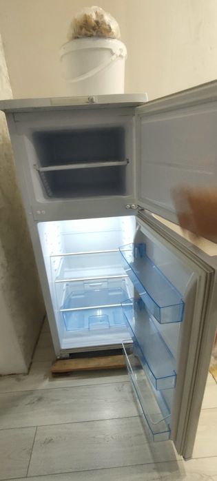 Холодильник Бирюса