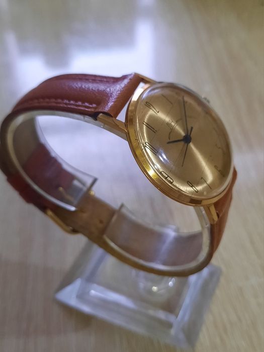 Позолоченные часы-Луч