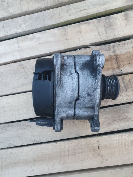 Алтернатор / Динамо Audi 80 B4 1.9 TDI